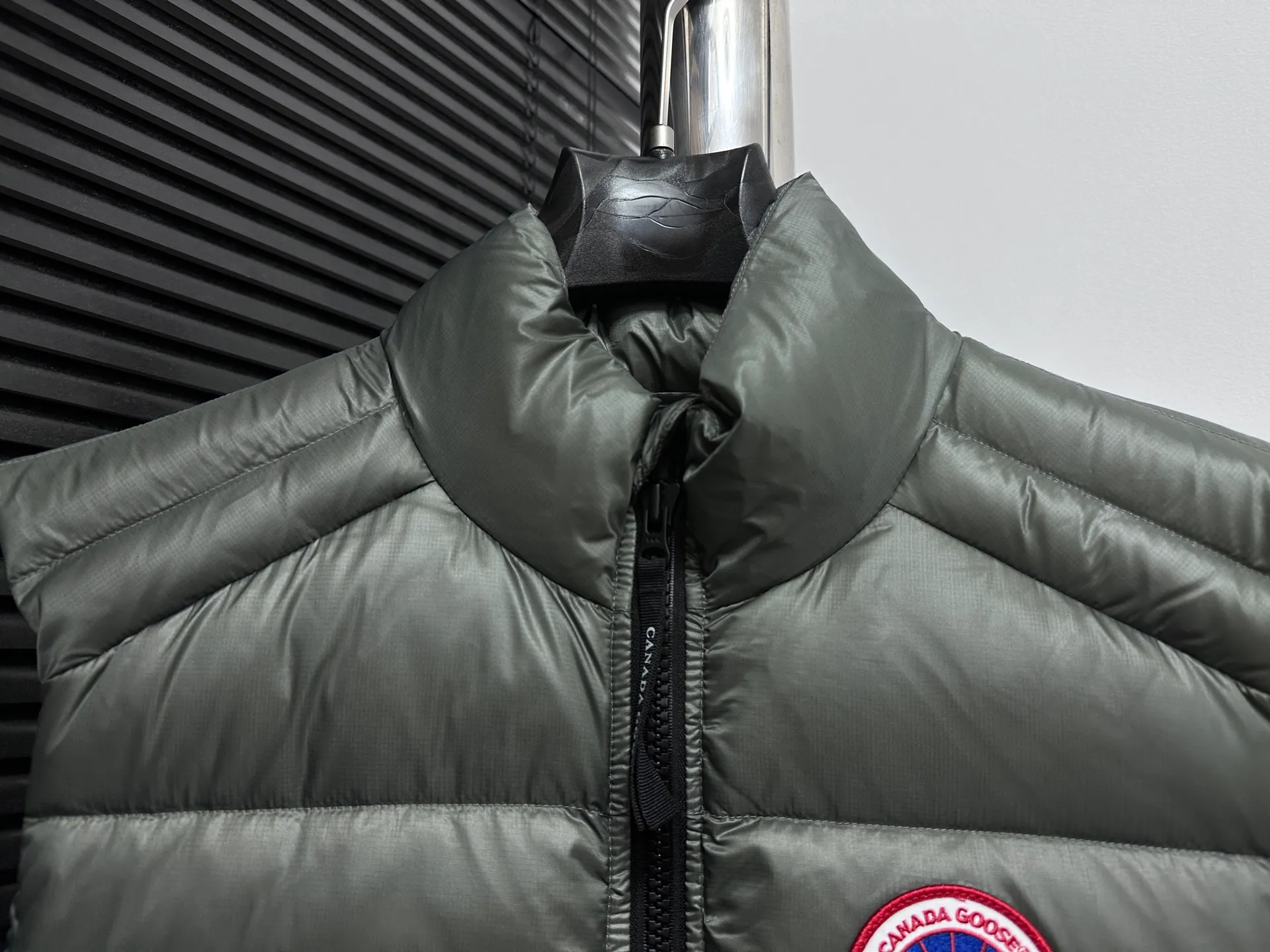P560 [Canada Goose] CROFTON light down vest R water-repellent treatment Winall windproof fabric 700-fill down capacity Original molding Detailed production The upper body effect is stunning Exclusively available on the Xiaohongshu purchasing platform The highest version on the market Code number: XS-XXL